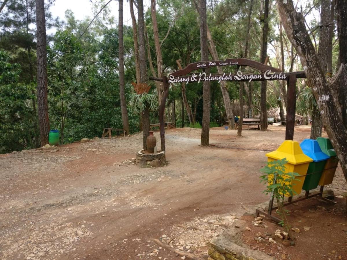Seribu Batu Songgo Langit Resort&Camp Bantul Bagian luar foto