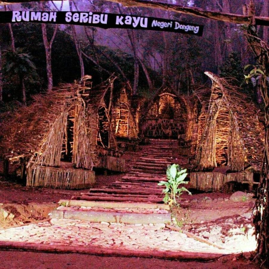 Seribu Batu Songgo Langit Resort&Camp Bantul Bagian luar foto
