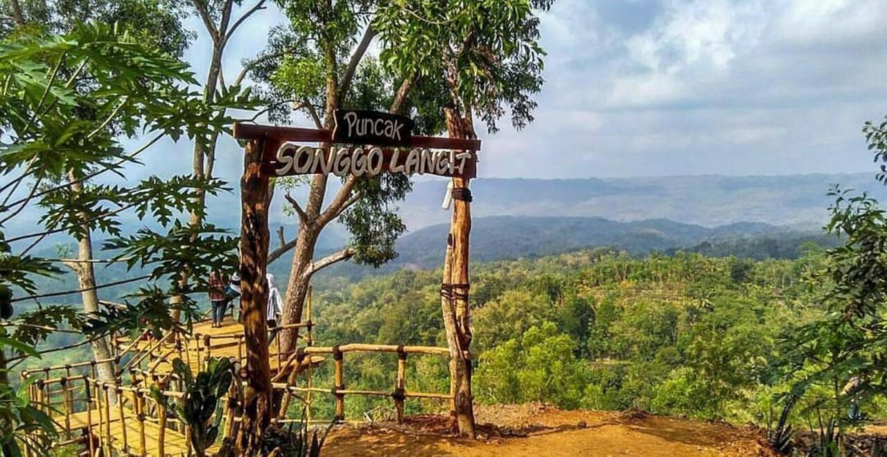 Seribu Batu Songgo Langit Resort&Camp Bantul Bagian luar foto